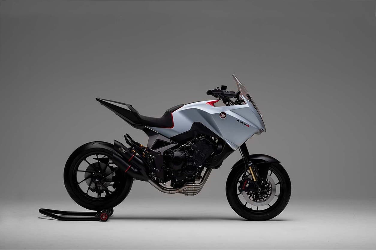Супер-«сибиха»: на EICMA дебютировал футуристичный кроссовер Honda — 3