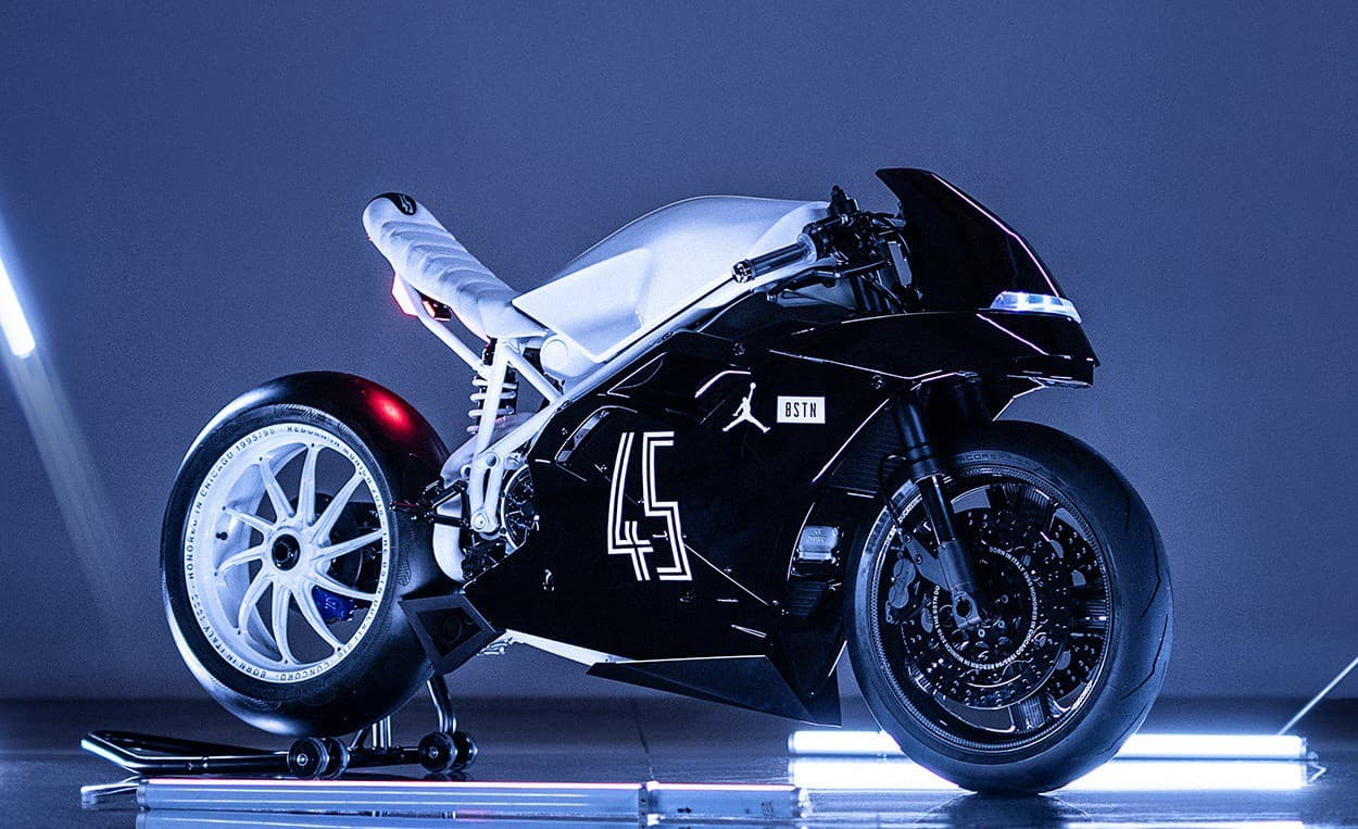 Самолет или обувь: удивительный кастом Ducati 916 Concord — 7