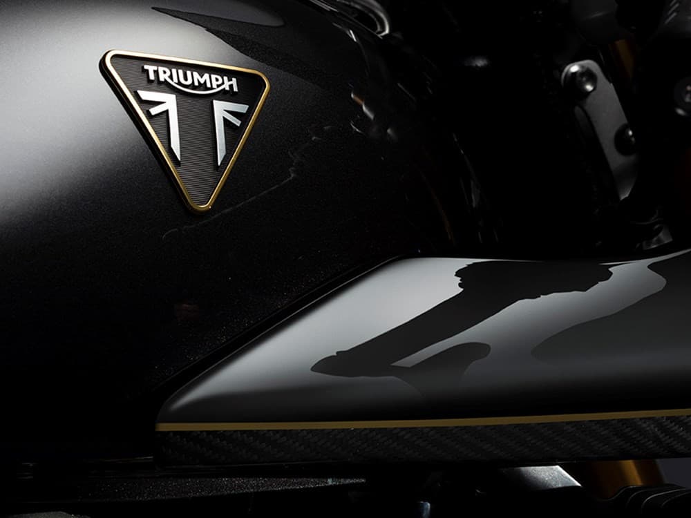 Компания Triumph показала новый Rocket III — 8