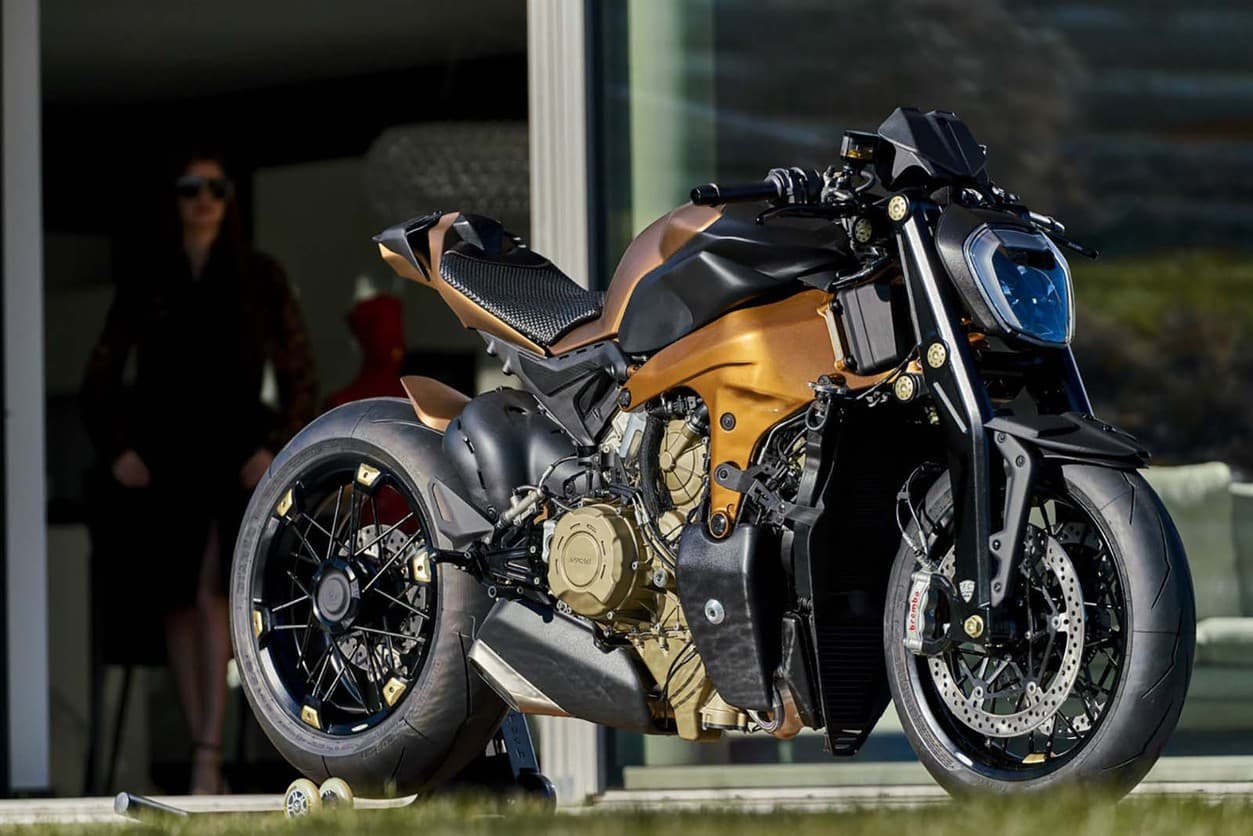 Ducati Panigale V4: а теперь — стритфайтер! — 2
