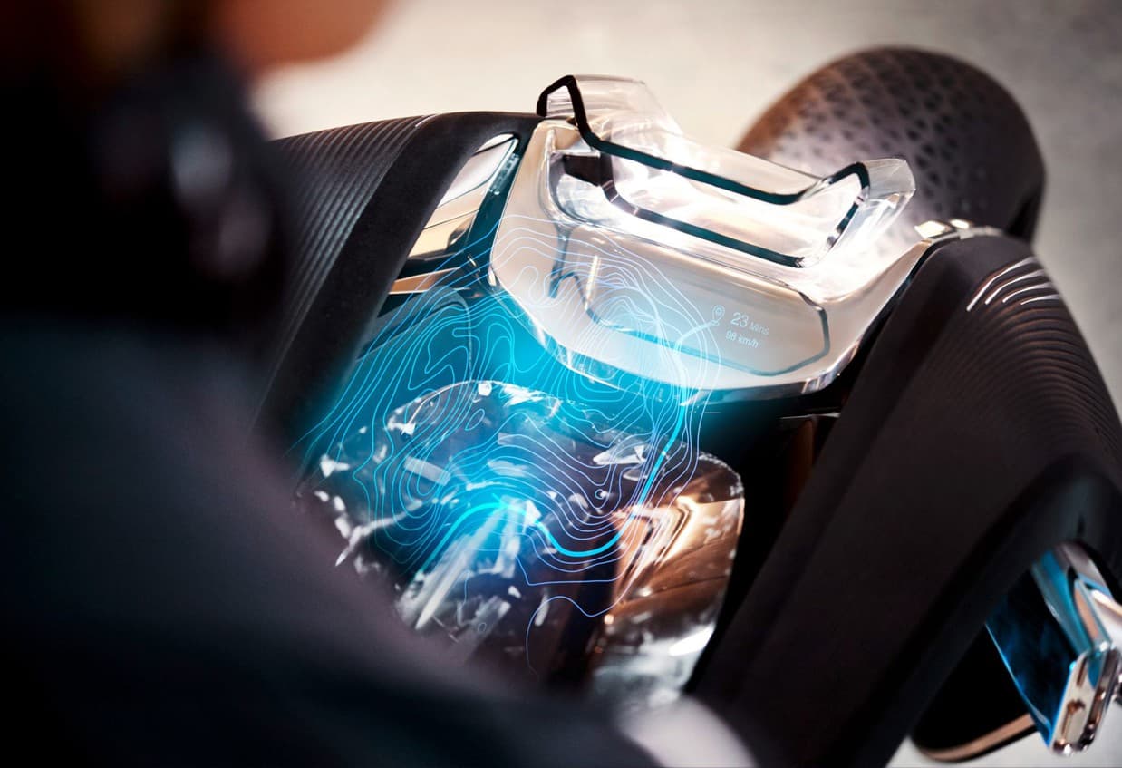 BMW unveils super-safe motorcycle that can't fall over — 5