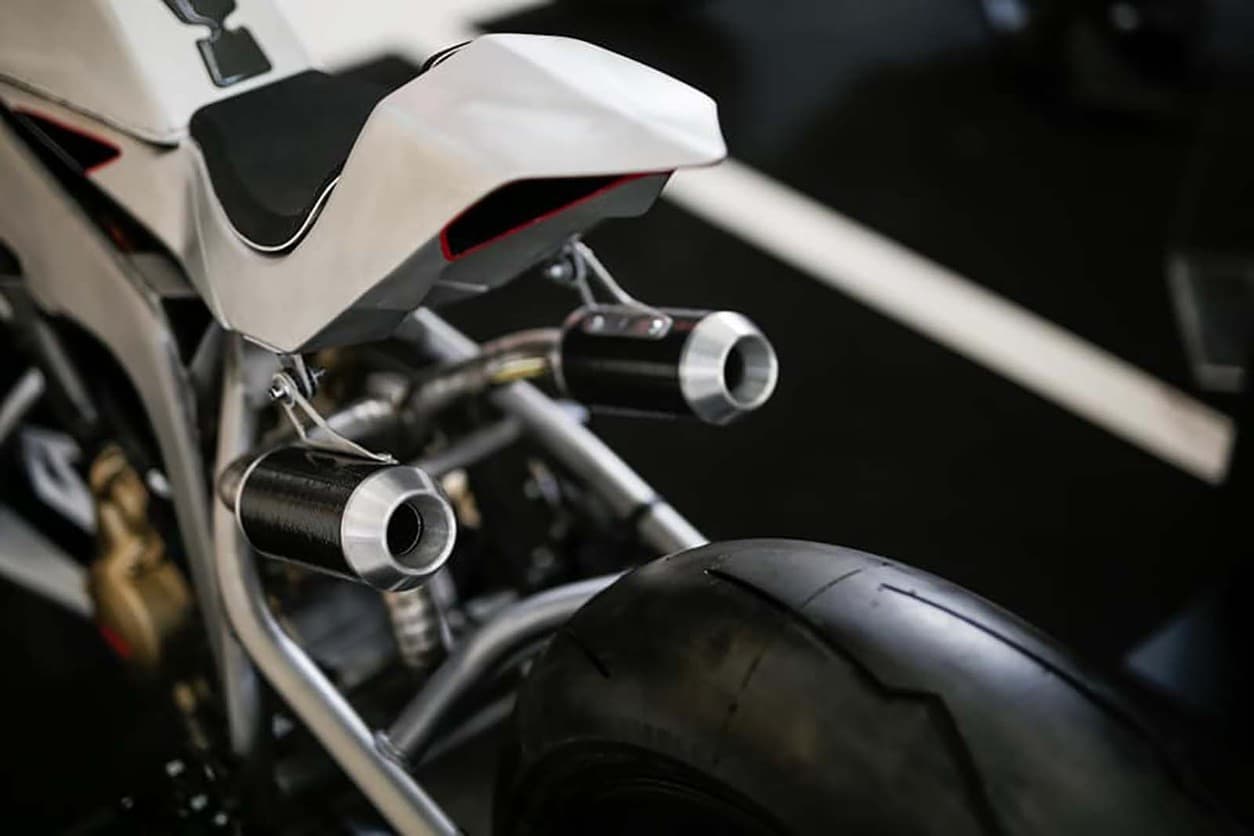 Итальянские страсти: супермото Aprilia превратился в кастомный спортбайк — 5