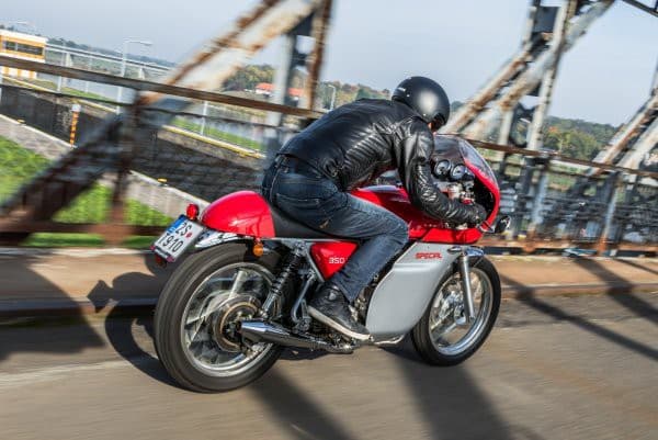 Мотоциклисты не поняли дизайн новой Jawa-350 — 4