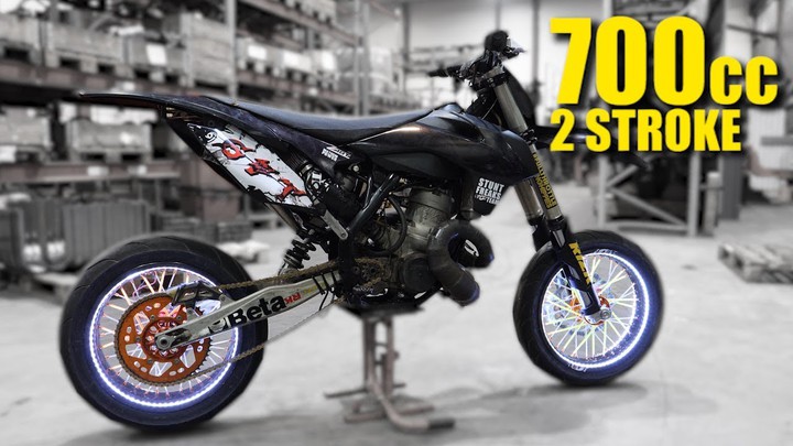 700cc 2 Stroke Supermoto