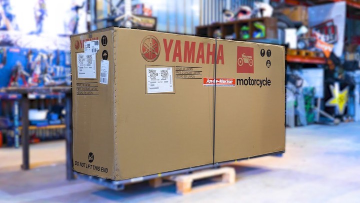 UNBOXING Yamaha 250 YZ 2019