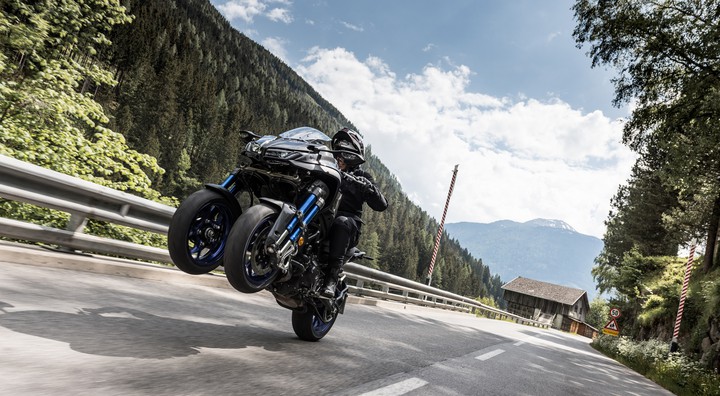 2019 Yamaha NIKEN First Ride Review! - On Two Wheels