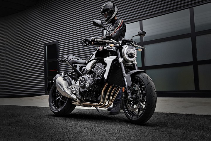Honda 2018 CB1000R Powerful Sports Bike Review
