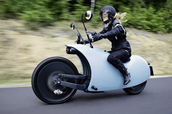 A HIDEOUS-BEAUTIFUL ELECTRIC MOTORCYCLE INSPIRED BY DRUG USE