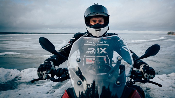 Fastest motorcycle wheelie on ice