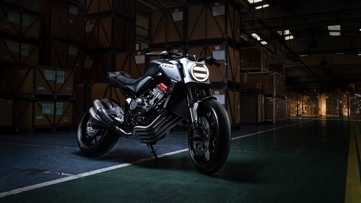 Honda над Парижем: дерзкий Neo Sports Cafe намекнул на новый нейкед