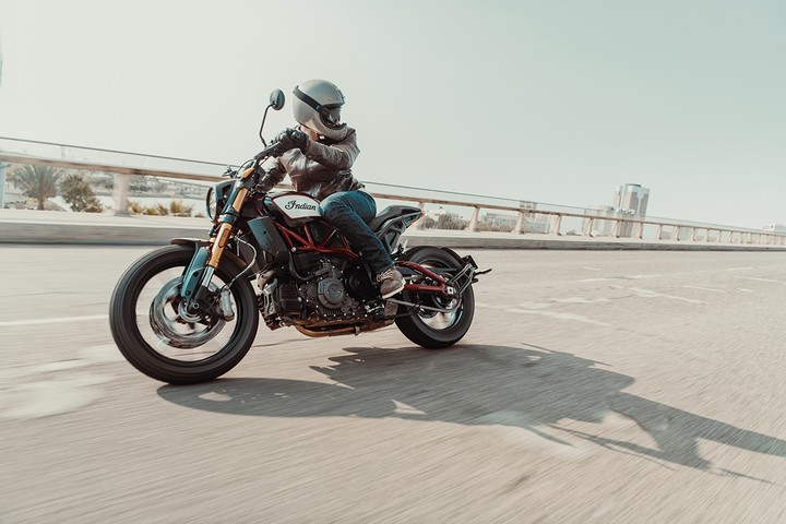 Самый быстрый Indian: дебютировал стрит-трекер FTR1200 и FTR1200 S