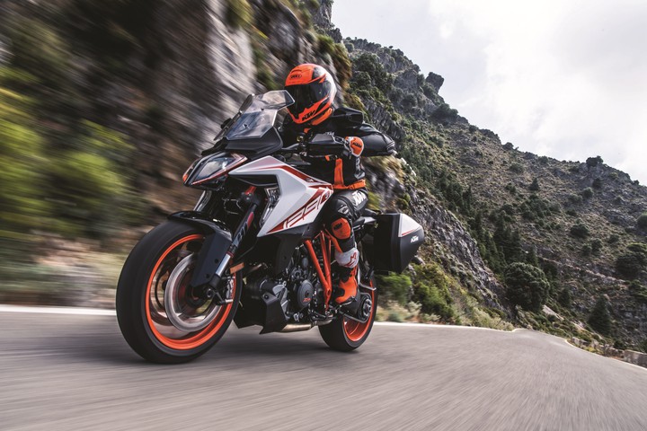 Смышленый тип: KTM 1290 Super Duke GT на пути к совершенству