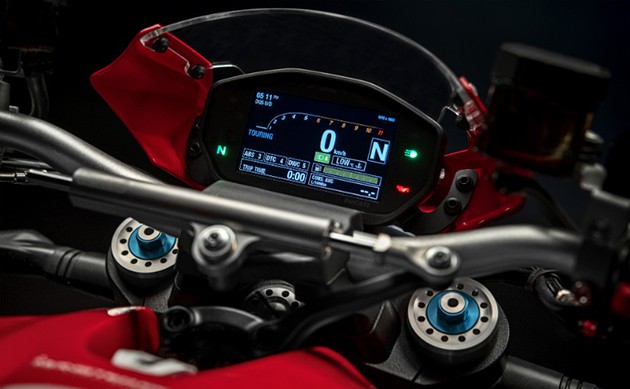Юбилейный Monster: Ducati представила спецверсию