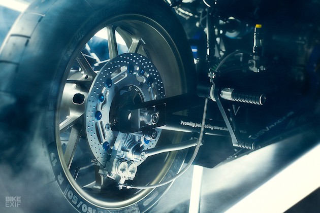 Yamaha XSR700 превратилась в дрэгстер