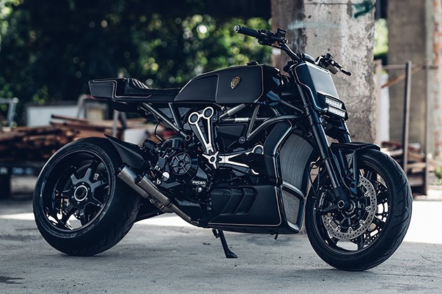 Flatout Titan