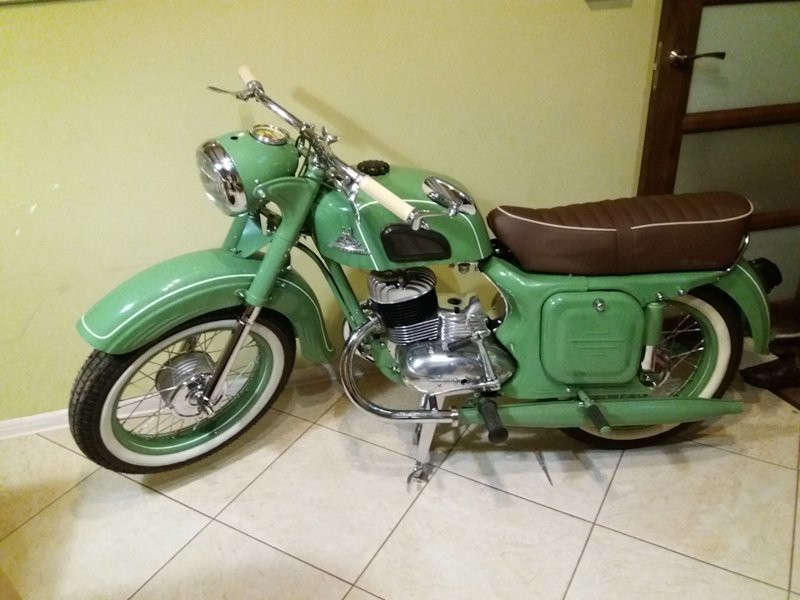 Восстановление мотоцикла \"Ковровец\"