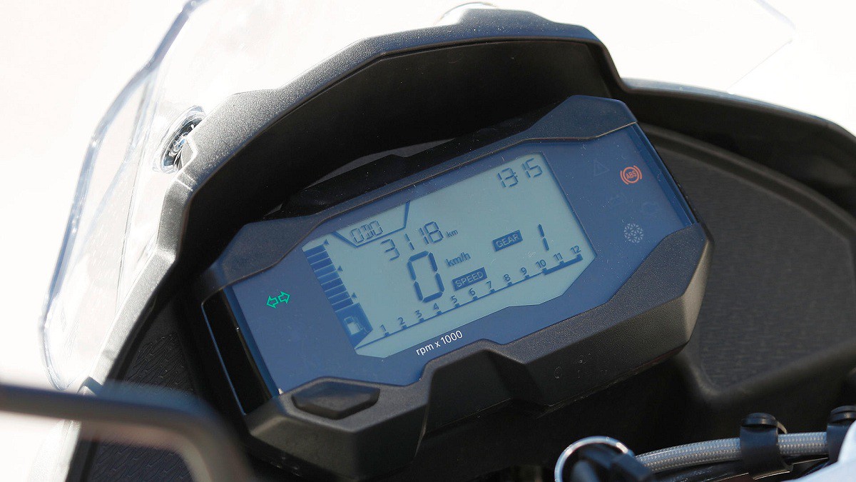 Тест BMW G310GS и Kawasaki Versys-X 300: Два по триста