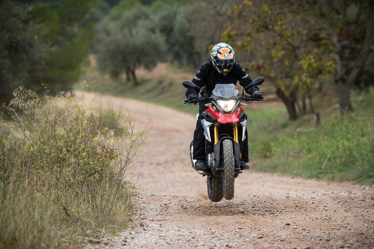 Тест BMW G310GS и Kawasaki Versys-X 300: Два по триста