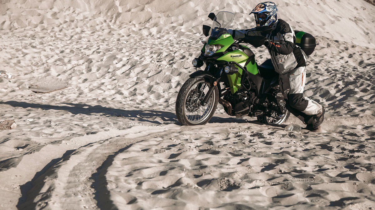 Тест BMW G310GS и Kawasaki Versys-X 300: Два по триста