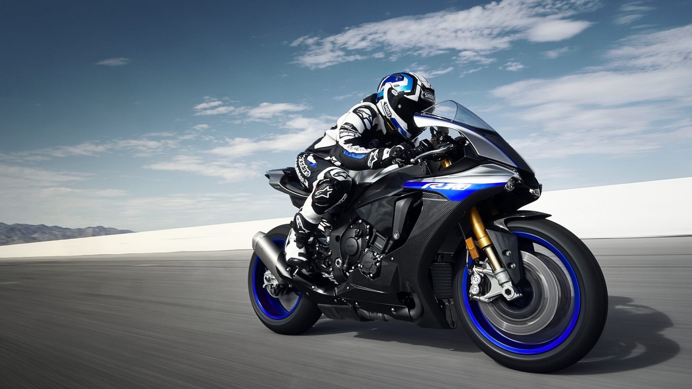 Yamaha готовит полностью новый спортбайк YZF-R1