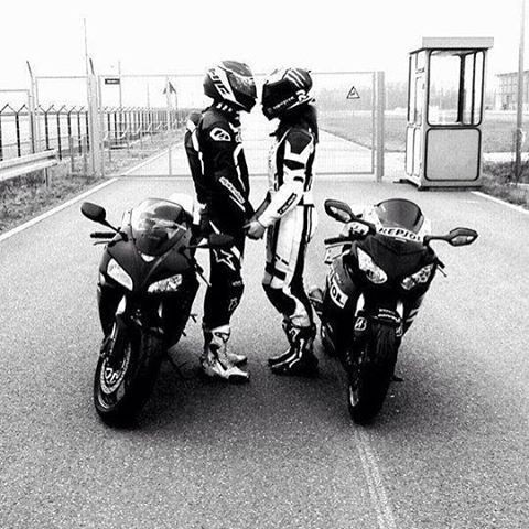 На фоне всеобщей мотозависимости и мототоксикоза, хотелось бы узнать