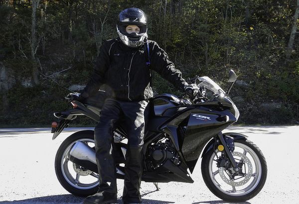 How a biker should dress in winter