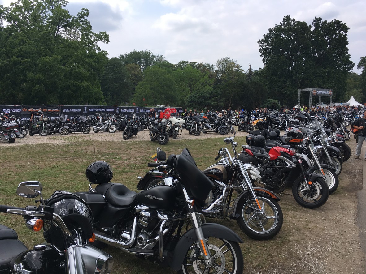 115 Harley Davidson - Praha.