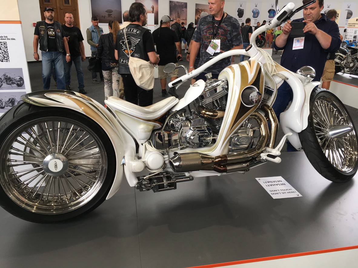 115 Harley Davidson - Praha.