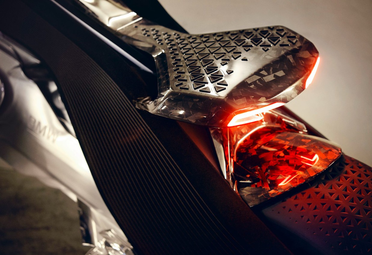 BMW unveils super-safe motorcycle that can't fall over