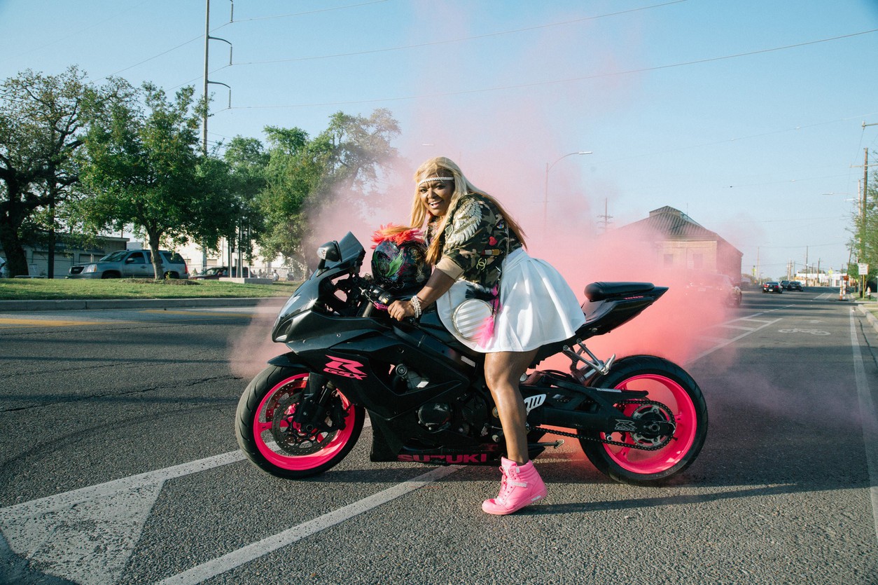 Мотоклуб с широкой костью