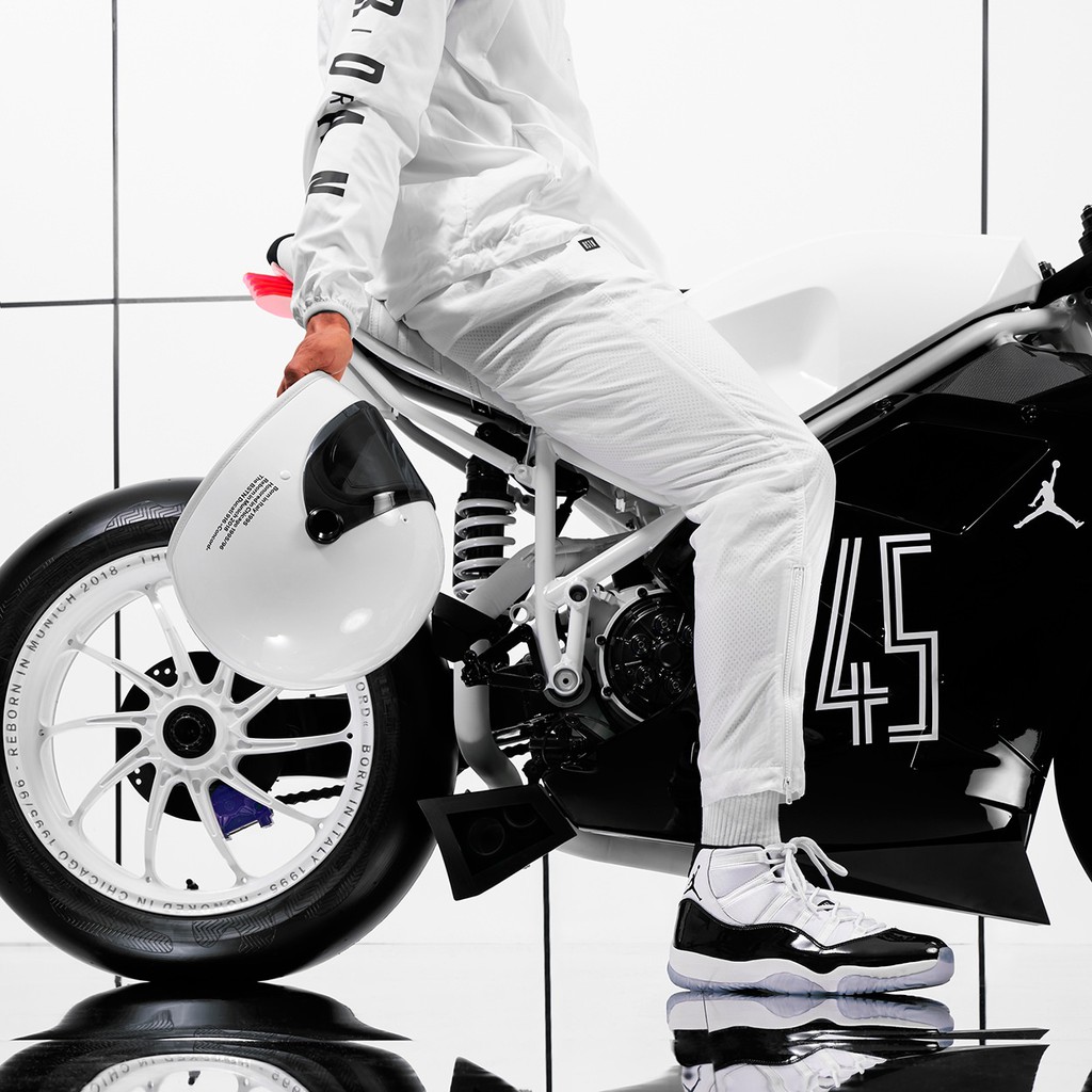 Самолет или обувь: удивительный кастом Ducati 916 Concord