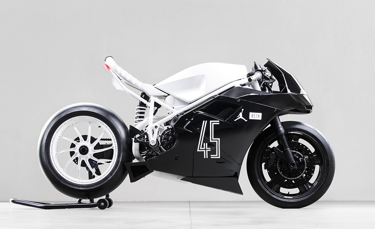 Самолет или обувь: удивительный кастом Ducati 916 Concord