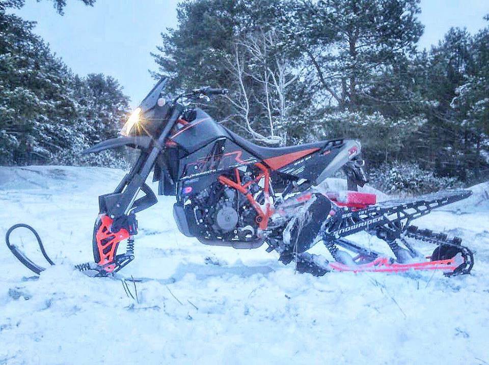 Снежный демон: сноубайк KTM против мототоксикоза