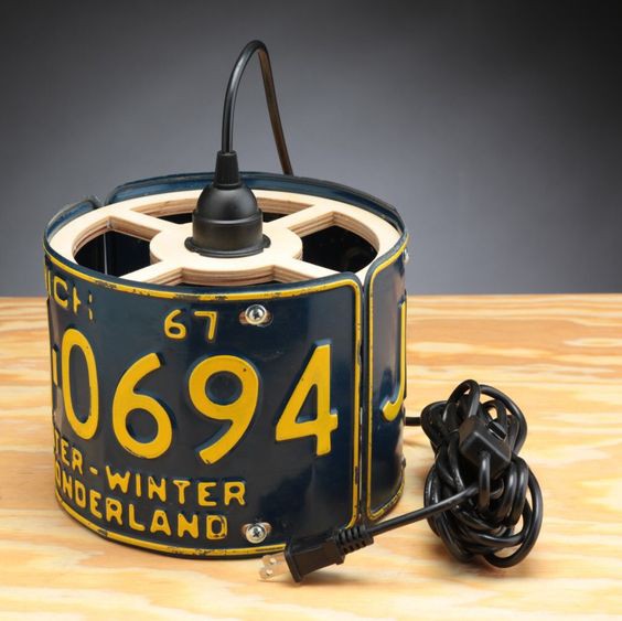 Если вы ещё не решили проблему с освещением гаража