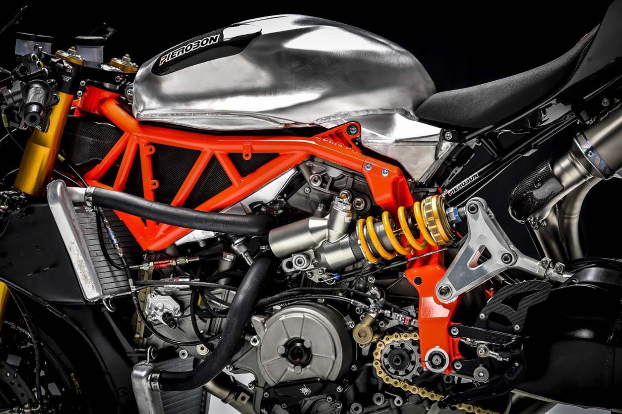 Супербайк Pierobon X85R: для тех, кто не боится трудностей