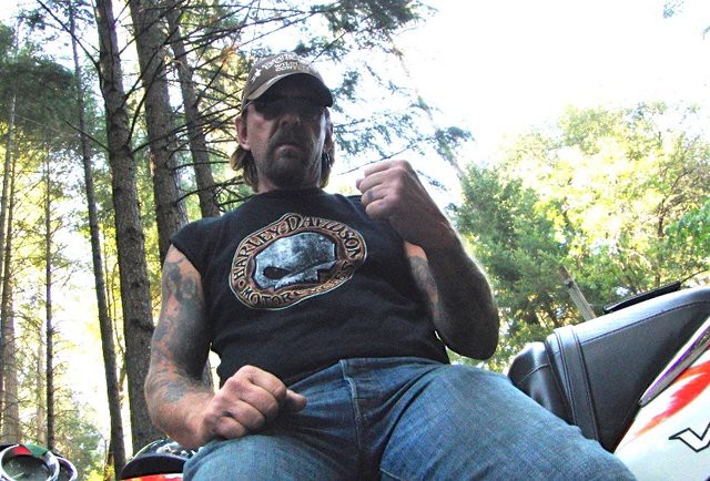 14 rules for surviving a biker bar