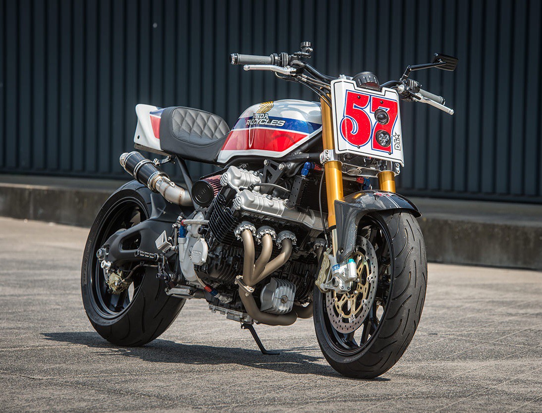 Турбомонстр: Honda CBX превратилась в свирепый дрэгстер