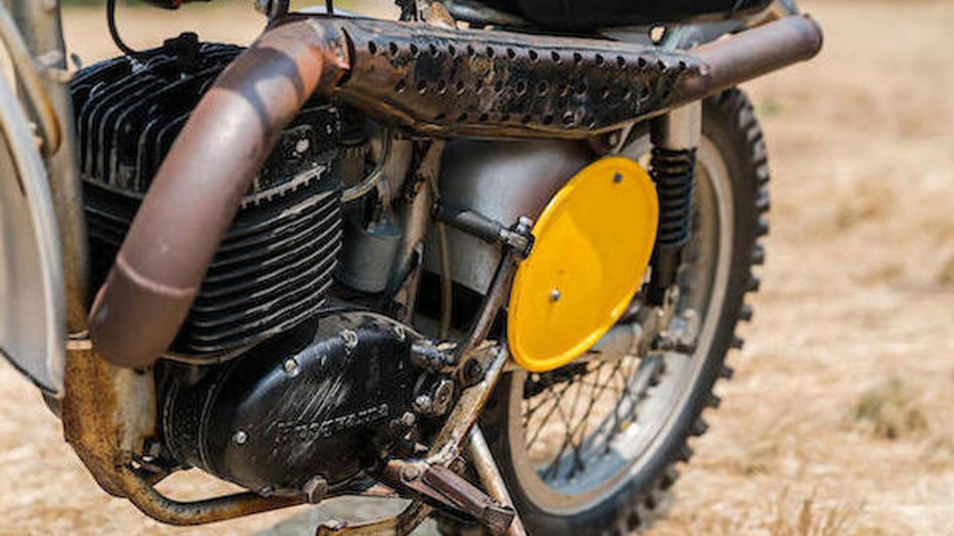 Древний мотоцикл Husqvarna продали за астрономическую сумму