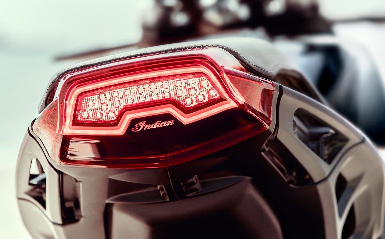 Самый быстрый Indian: дебютировал стрит-трекер FTR1200 и FTR1200 S