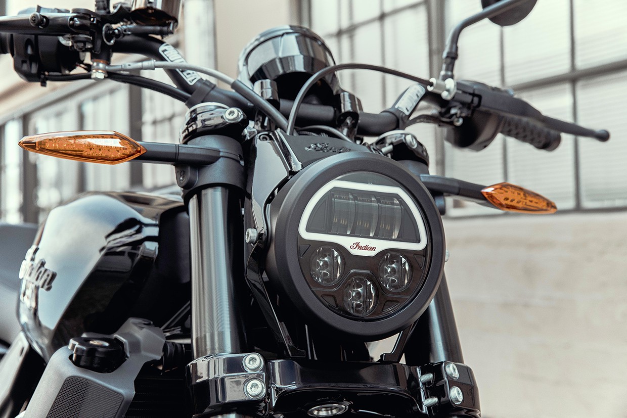 Самый быстрый Indian: дебютировал стрит-трекер FTR1200 и FTR1200 S