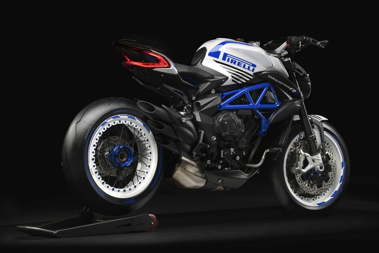 Это божественно: MV Agusta и Pirelli представили произведение мотоискусства